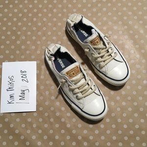 New Women’s Converse size 7 Off-White Shoreline
